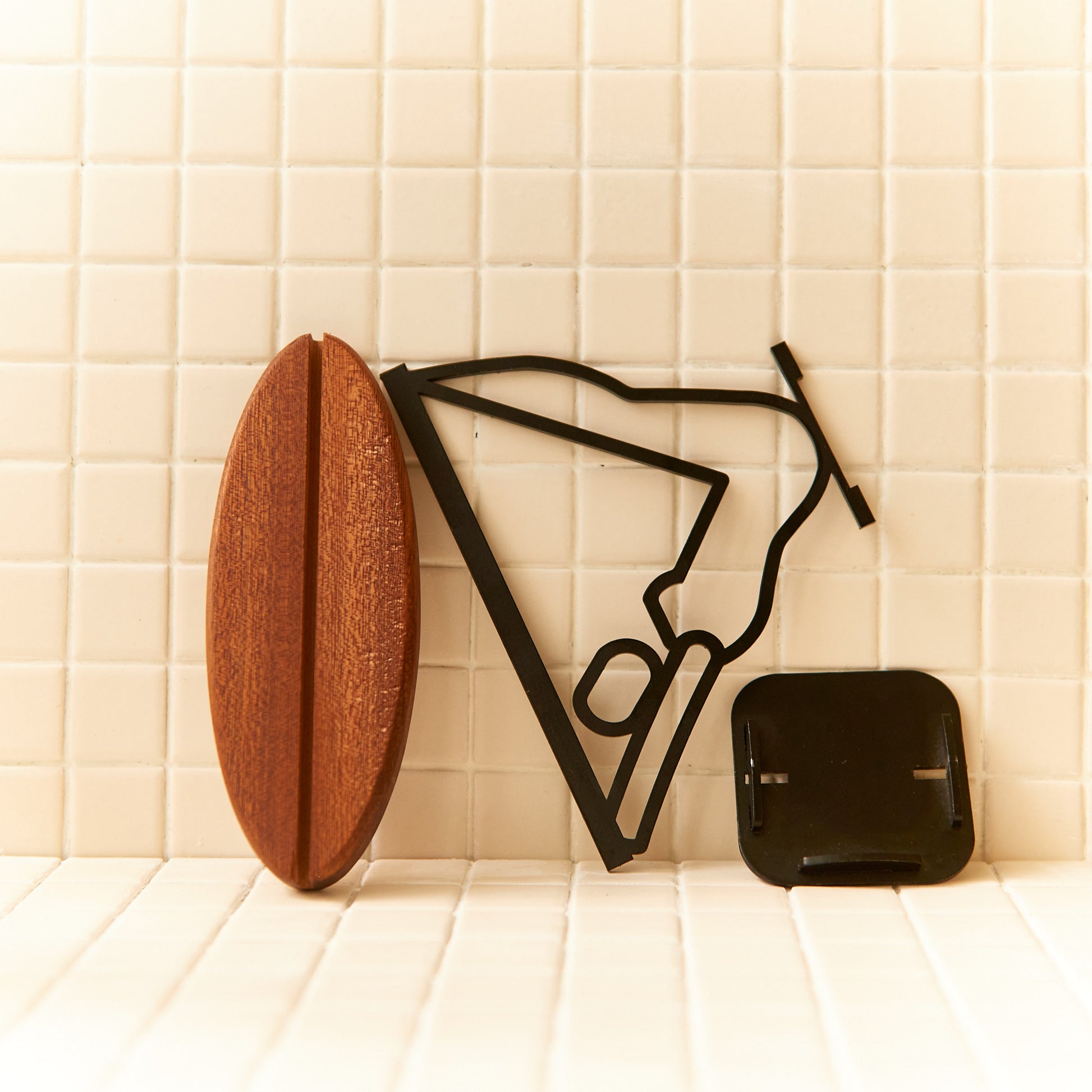 Yoga candle holder representing balance and calm, handmade by Zeugman.